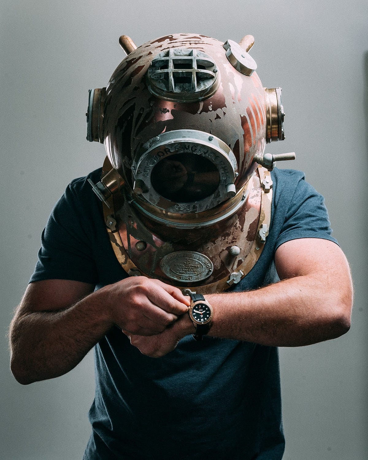 (SOLD OUT) The Amphib Dive Watch // Bronze