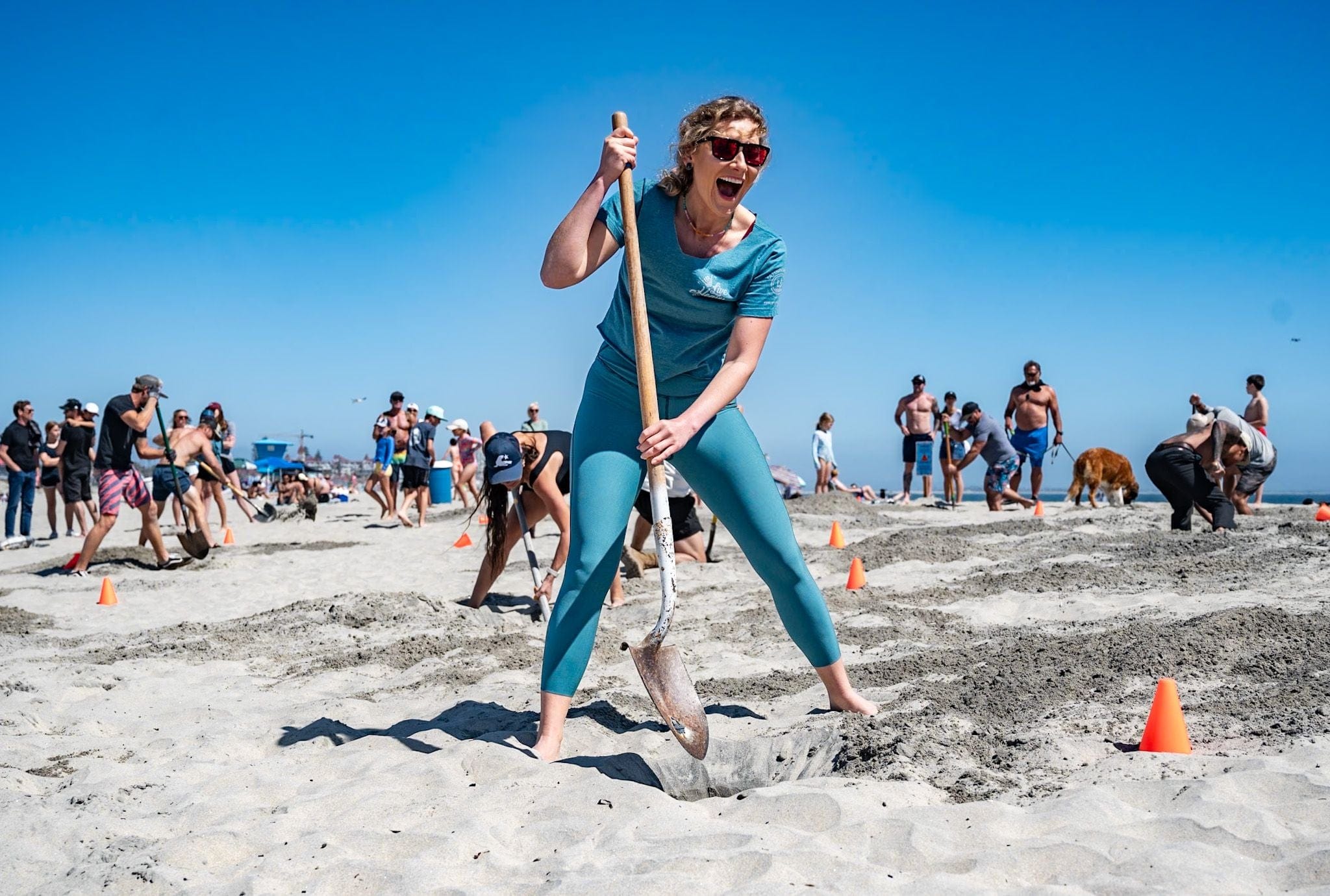 2026 URT DIG Hole Digging Comp // May 3rd @ 1PM // Coronado Dog Beach